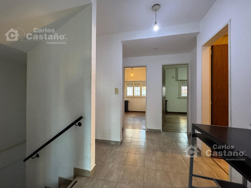 Ph/casa En Altos De 3/s Amb. Al Frente Con Terraza
