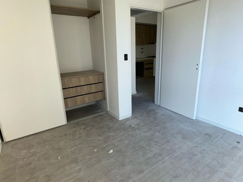 Venta Dpto 2 Amb Lateral - Entrega Abril 2025