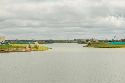 Lote Laguna #0-100 - San Sebastian - Area 11 - 1051m2 #id 2888