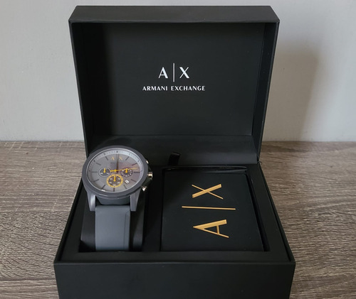 Reloj Armani Exchange Outerbanks Ax7123 Gris Para Hombre