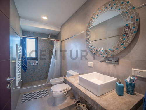 Casa En Venta La Plata