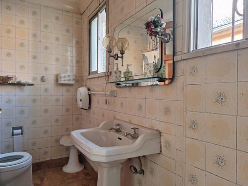 Am21 Propiedad En Excelentes Condiciones Con Gran Piscina.