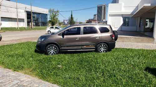 Spin 1.8 Ltz 5 Asientos Active Gnc 2015