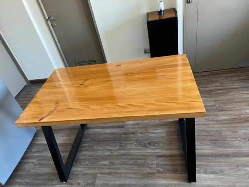 Mesa Comedor Estilo Industrial Con Cubierta De Madera Gruesa