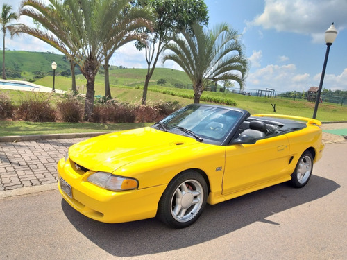 Mustang Gt V8 Conversível Cambio Mecânico Carangas Garage 