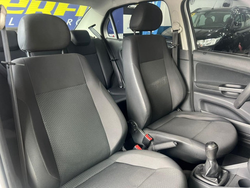 Volkswagen Voyage 1.6 MSI TOTALFLEX 4P MANUAL