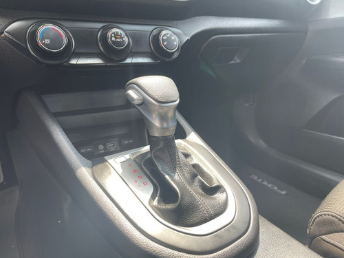 Imagen 9 de 14 de Kia Forte L 2020