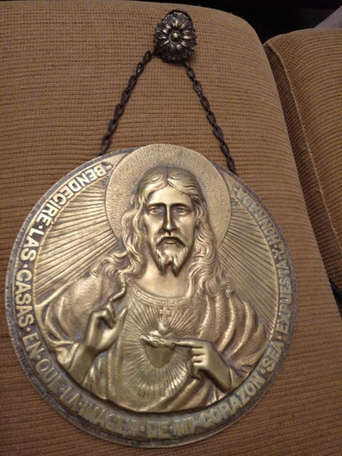 Antiguo Medallón De Bronce Macizo Sagrado Corazón De Jesús. 