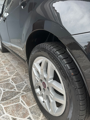Fiat Grand Siena 1.6 16v Essence Flex Dualogic 4p