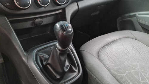 Imagen 14 de 15 de Hyundai Grand I10 2017 1.3 Gls Mt