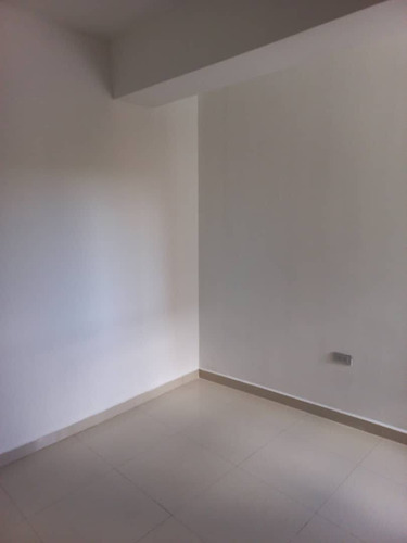 Imagen 11 de 27 de Apartamento En Los Mangos Valencia, 100% Planta Res. Alameda Daniela J