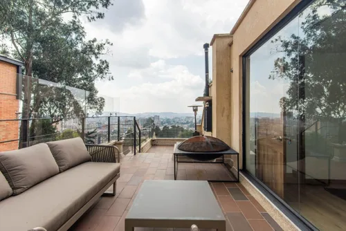 Casa En Venta En Bosque De Pinos. Cod V6939
