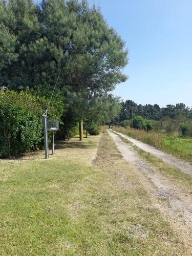 Vendo Chalet Sobre 2 Lotes En Barrio Colinas Verdes - Amplio Parque - Piscina - Quincho