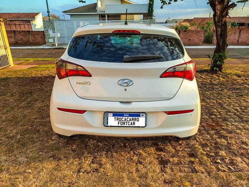 Imagem 4 de 12 de Hyundai Hb20 1.0 Comfort Plus 12v Flex 4p Manual