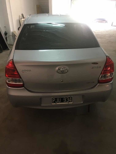 Toyota Etios 1.5 Sedan Xs 2015