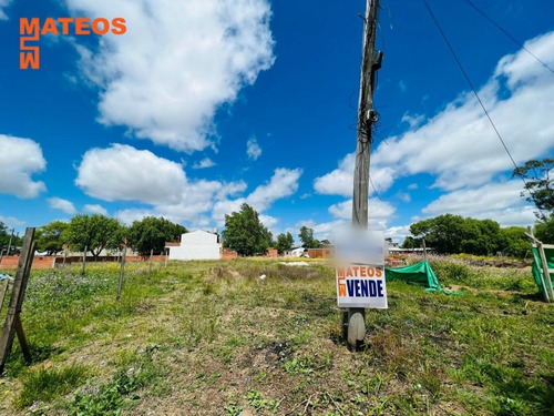 Lote Baldio En Mar Del Tuyu  77 E/ 8 Y 9