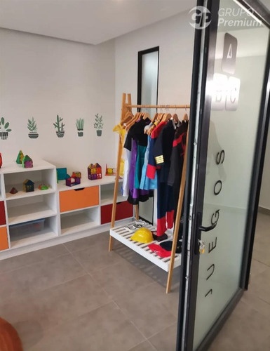 Departamento Seminuevo En Venta En La Comuna De Macul.