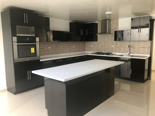 Imagen 8 de 14 de Venta,casa Grande De 6 Recamaras Y 4.5 Baños Con Jardín 40m2
