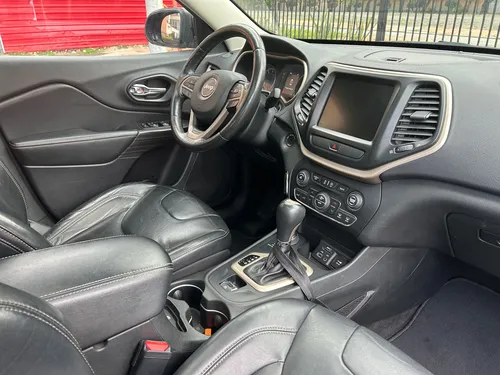 Jeep Cherokee 3.2 Longitude Plus