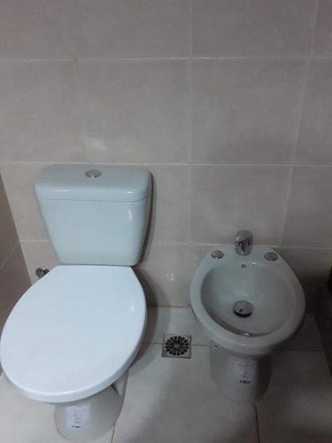 Imagen 6 de 9 de Alquiler De Apartamento 3 Dormitorios Más Servicio En Villa Biarritz