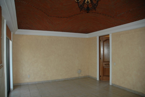Casa En Renta Fraccionamiento Privado, En Lomas De Atzingo, Cuernavaca