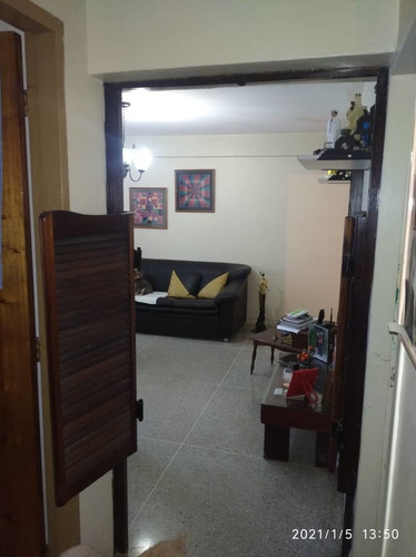 Imagen 2 de 14 de Apto En Venta Av Bertoreli Cisneros, Residencia Tiuna