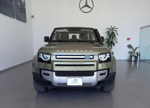 Land Rover Defender 2021