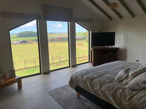 Casa En Venta De 4 Dorm. En Puerto Varas