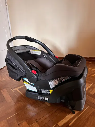 Silla De Bebé Graco Click Connect + Base Para Carro/avión (Usado)