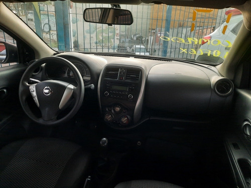 Imagem 9 de 10 de Nissan Versa 2019
