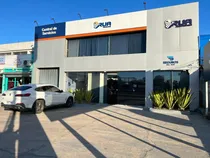 Comprar Local En Lagomar Excelente Ubicacacion Con 640 M En Dos Locales Amplios Abajo Con Entradas Independientes Y 180 Metros En El Primer Piso Con Entrada Independiente.