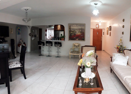 Vendo Apto 122m2  3h/2b/1p El Cafetal 5421