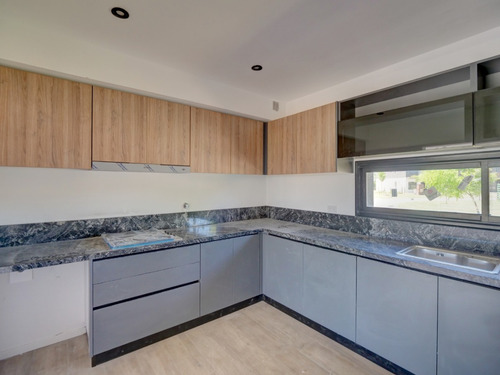 Imagen 13 de 17 de Hermosa Casa En Venta En Barrio Acacias, Puertos Del Lago