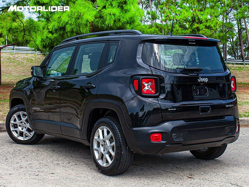 Imagen 3 de 25 de Jeep Renegade Sport 1.8 At | Permuta / Financia