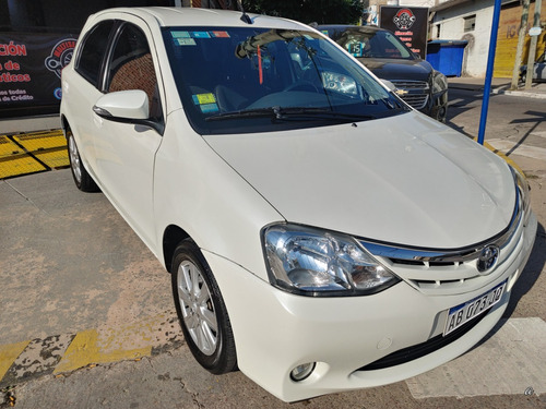 Toyota Etios 1.5 Platinum At