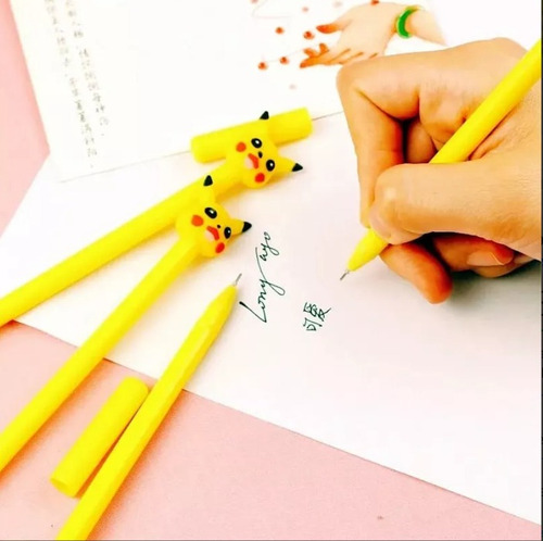 Set De 12 Plumas De Pikachu Kawai Tinta Negro Exterior Amarillo