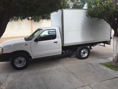 Nissan Np300 2.4 Chasis Dh Mt 2015