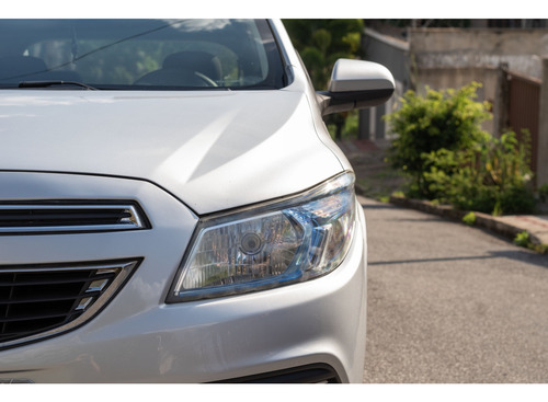 Chevrolet Onix 1.4 MPFI LTZ 8V FLEX 4P MANUAL