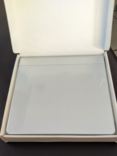 Imagen 2 de 5 de (85v) Apple Magic Trackpad Silver Bluetooth Multi Touch
