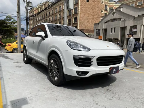 Porsche Cayenne Platinum Edition