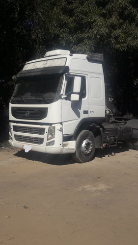 Volvo Fm 370 6x2 2011 Teto Alto Revisado Único Dono
