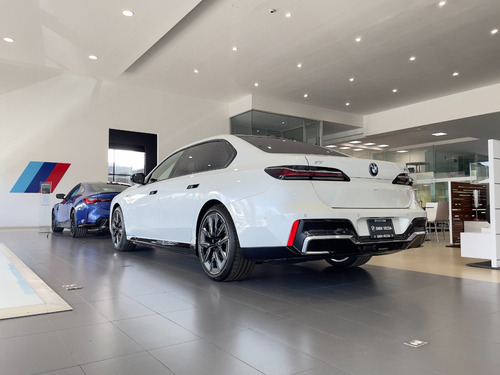 Bmw I7 M70 (eléctrico/automático) 2024
