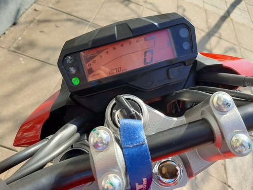 Imagen 3 de 12 de Yamaha Fz Fi