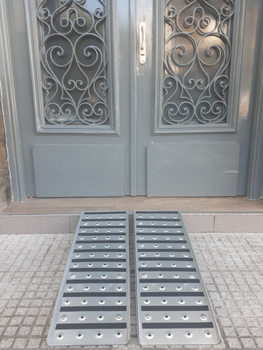 Imagen 6 de 10 de Rampa Para Silla De Ruedas- Discapacitados.