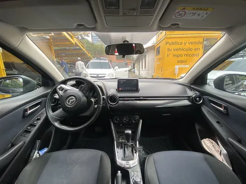 Mazda 2 1.5 Touring At 2016