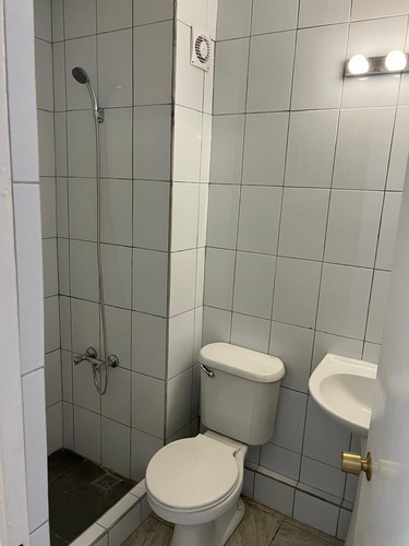 Depto. De 2 Dorm. 1 Baño Y 1 Estac. En Estación central