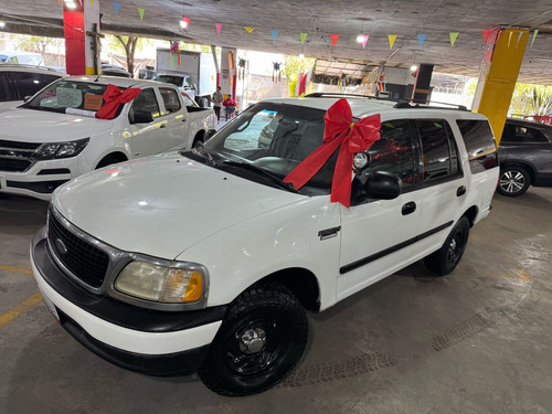 Ford Expedition 4.6 Xlt 4x2 Mt