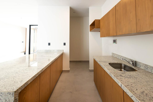 Venta De Casa De Una Planta De 3 Habitaciones En Temozon Norte