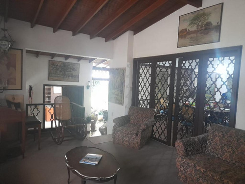 Casalote En Venta En Medellín Laureles, Nogal. Cod 9271