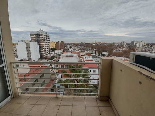 Imagen 7 de 15 de Excelente 2 Amb Piso Alto Con Vista Panorámica - Av. Directorio 2200
